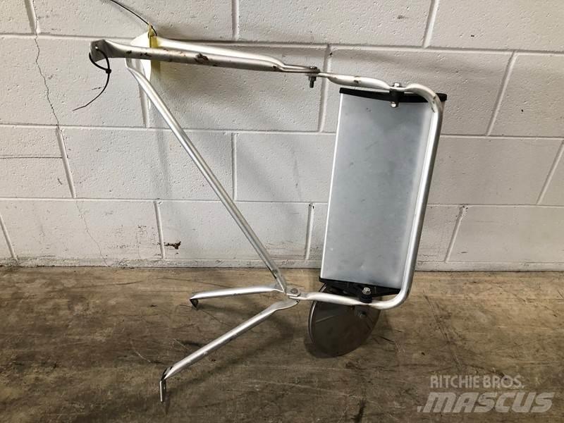 Universal  运输工具-其他