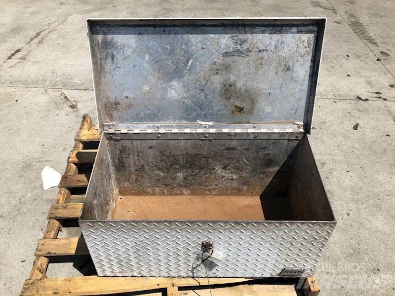 Universal  运输工具-其他