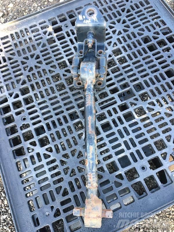 Volvo  运输工具-其他