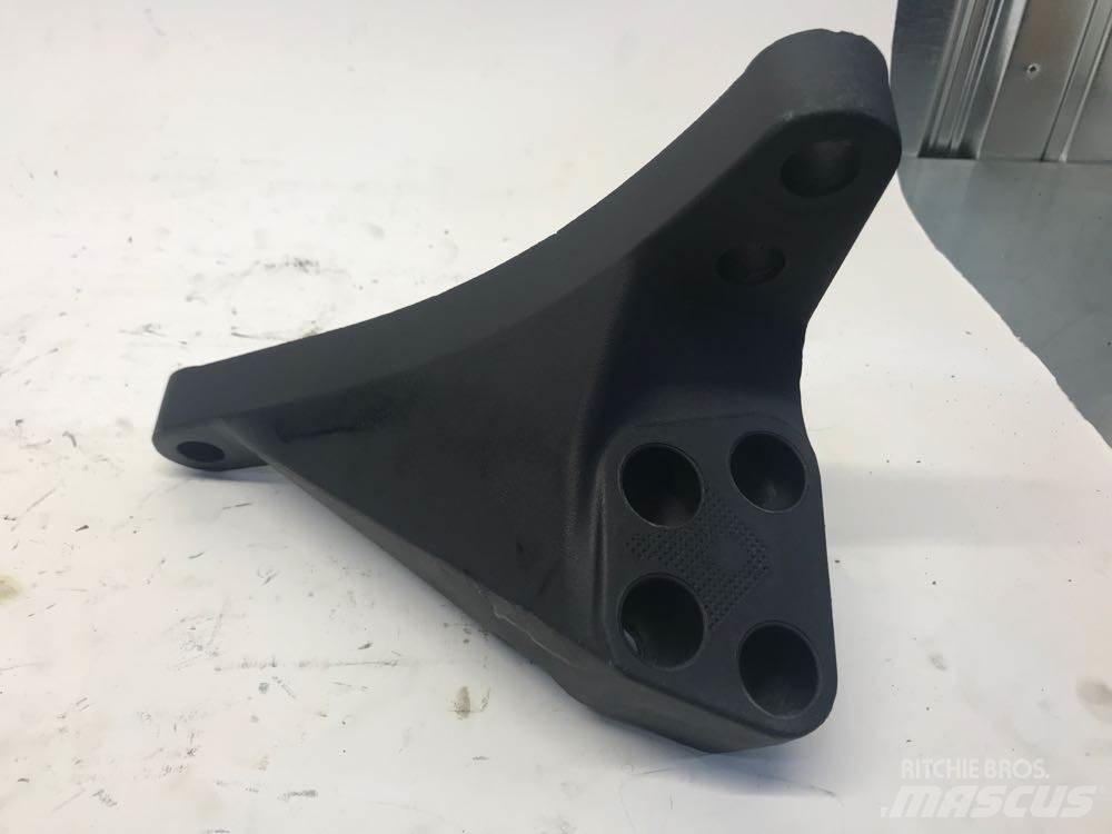 Volvo  运输工具-其他