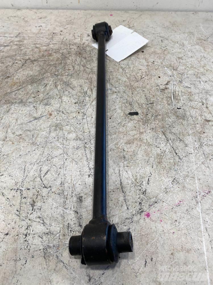 Volvo  驾驶室与内部
