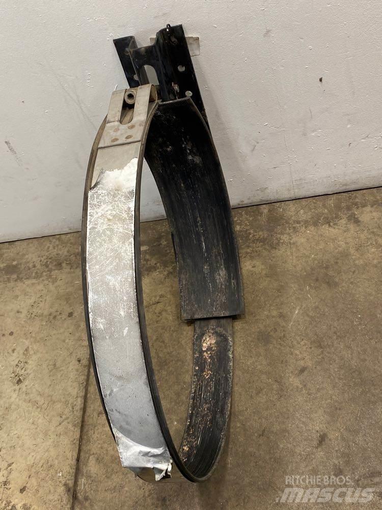 Volvo  运输工具-其他