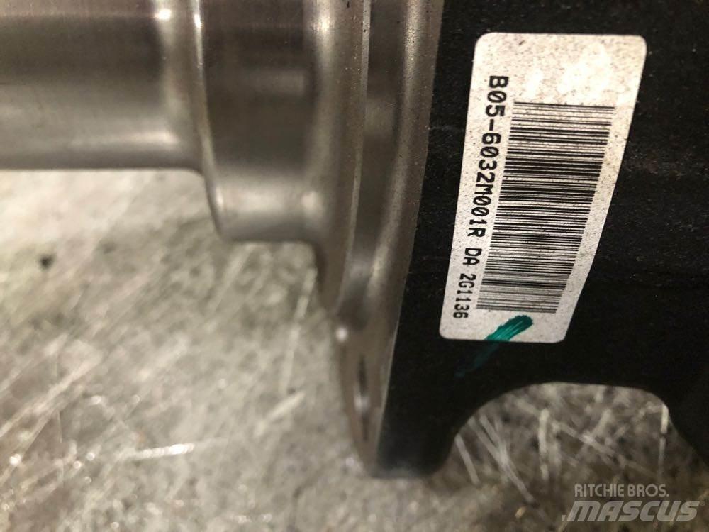 Volvo  运输工具-其他