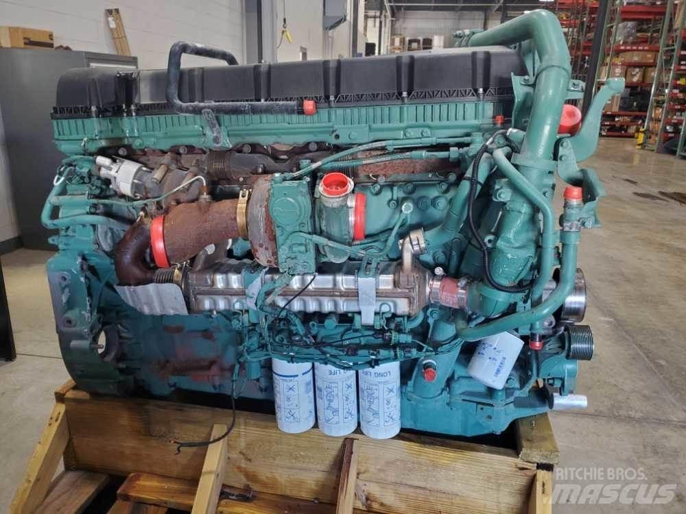 Volvo D13J 发动机