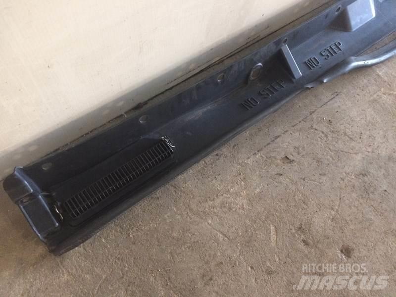 Volvo VNL 运输工具-其他