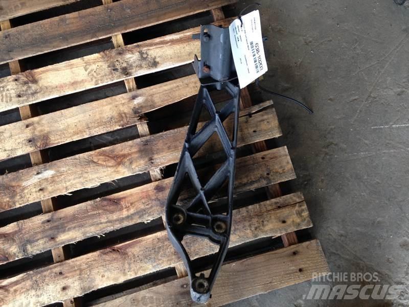 Volvo VNL 运输工具-其他