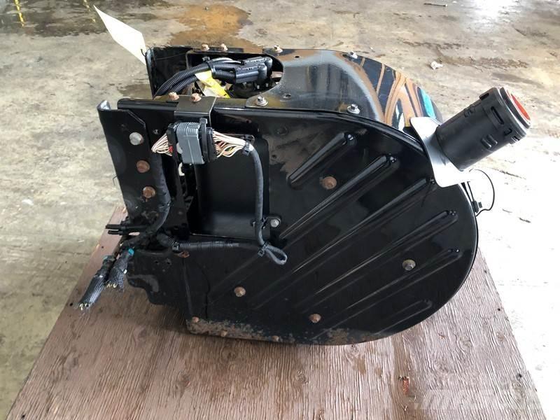 Volvo VNL 运输工具-其他