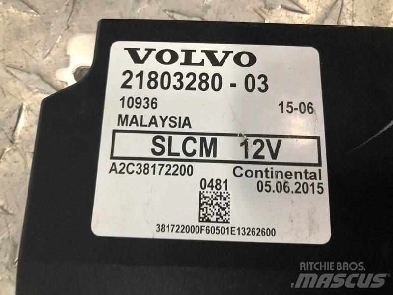 Volvo VNL 驾驶室与内部