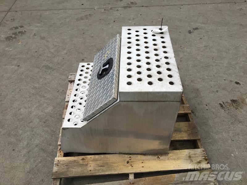 Volvo VNL 运输工具-其他