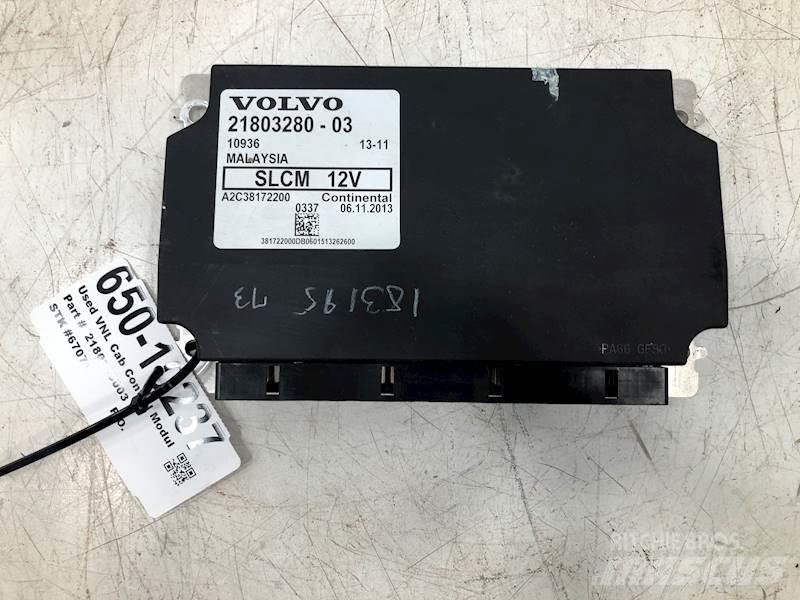 Volvo VNL 驾驶室与内部