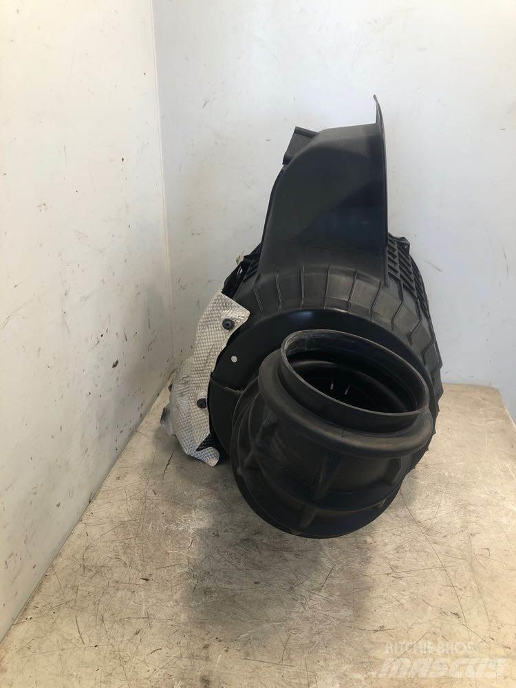 Volvo VNL 运输工具-其他