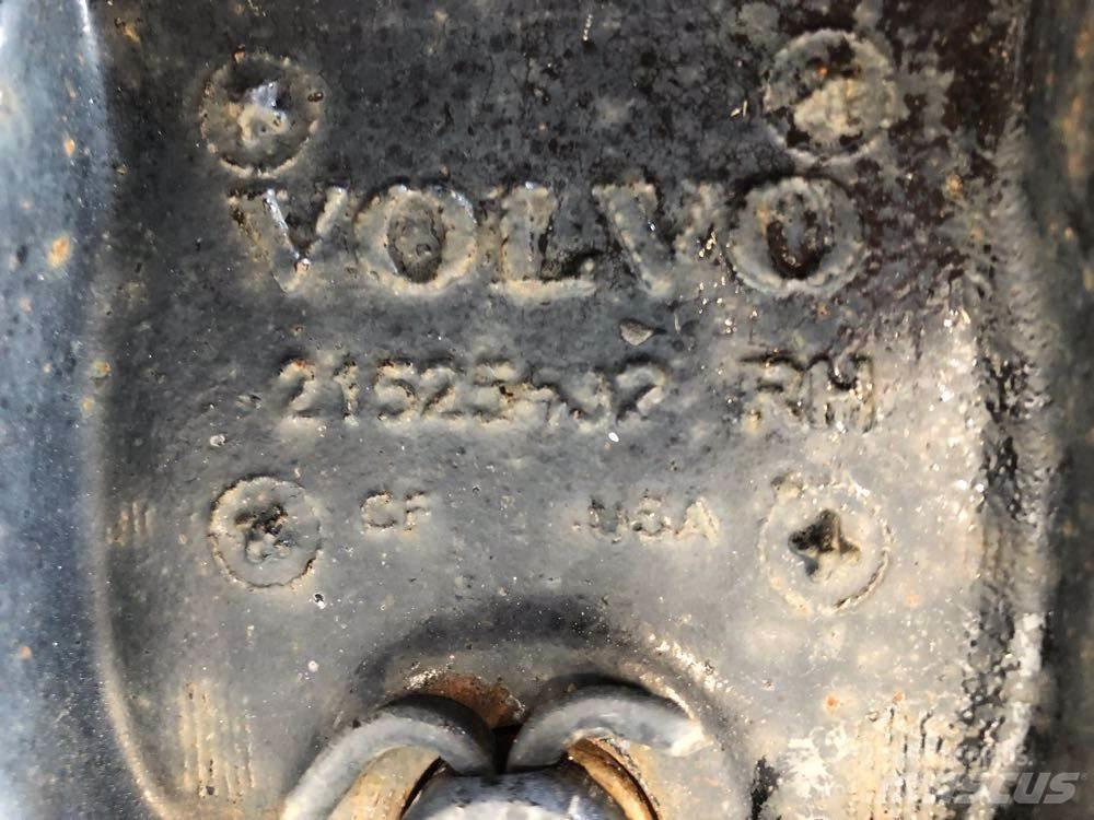Volvo VNL 底盘和悬架