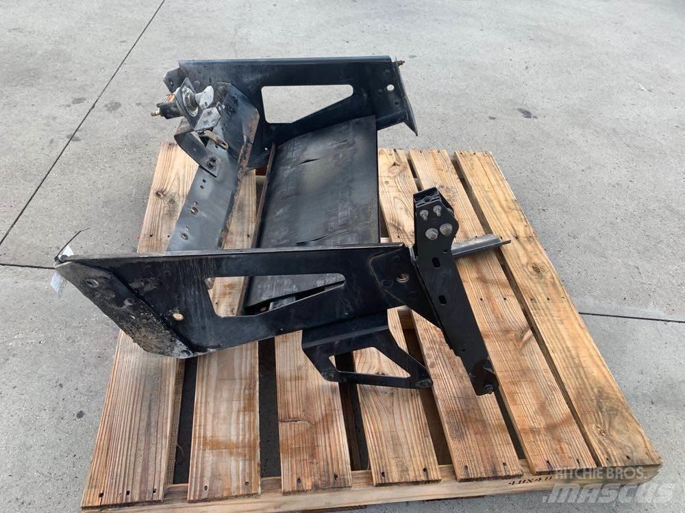 Volvo VNL 运输工具-其他