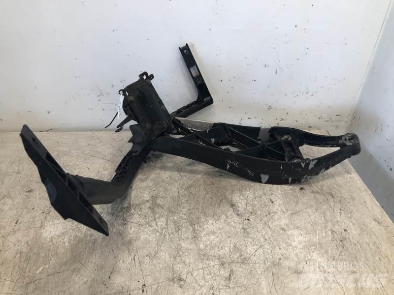 Volvo VNL 运输工具-其他