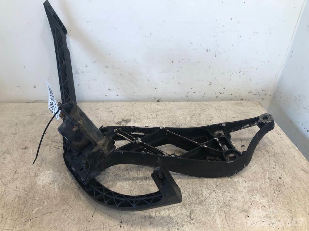 Volvo VNL 运输工具-其他