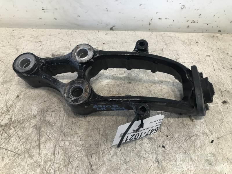 Volvo VNL 散热器