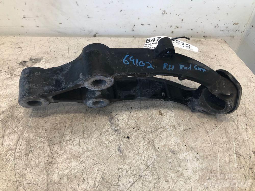 Volvo VNL 散热器