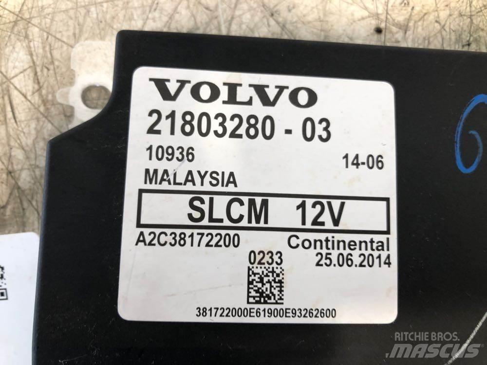 Volvo VNL 驾驶室与内部