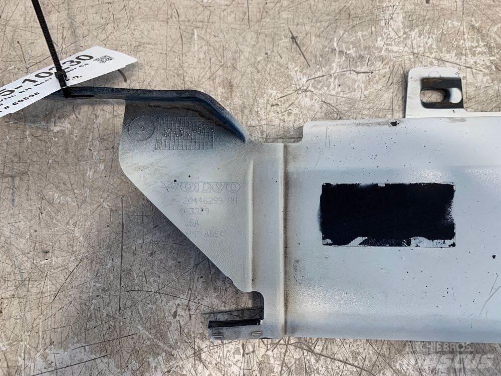 Volvo VNL 驾驶室与内部