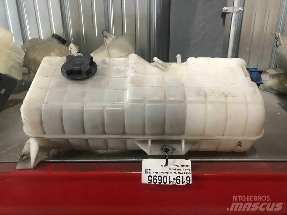 Volvo VNL 运输工具-其他