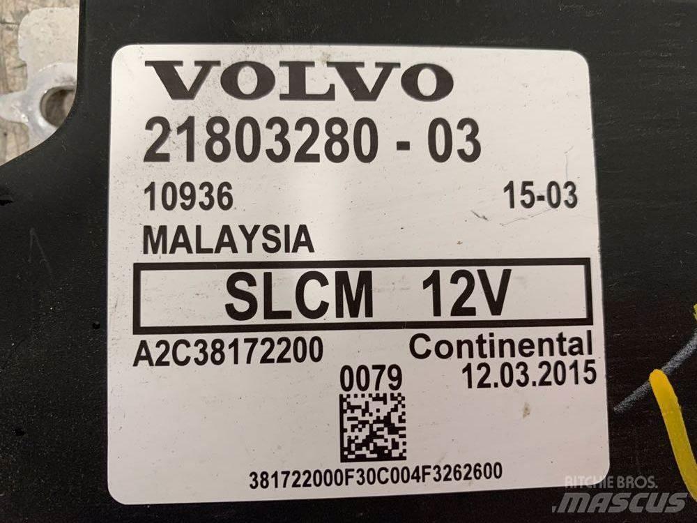 Volvo VNL 驾驶室与内部