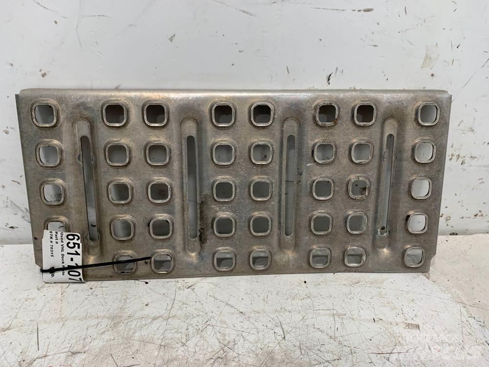 Volvo VNL 运输工具-其他