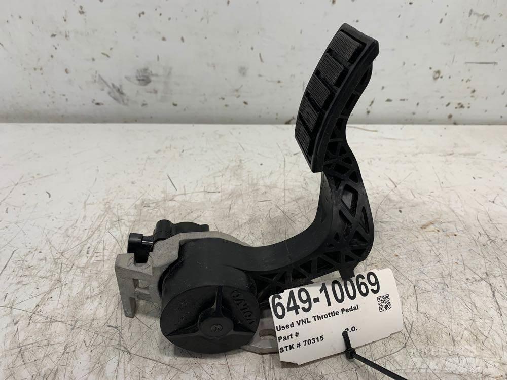 Volvo VNL 运输工具-其他