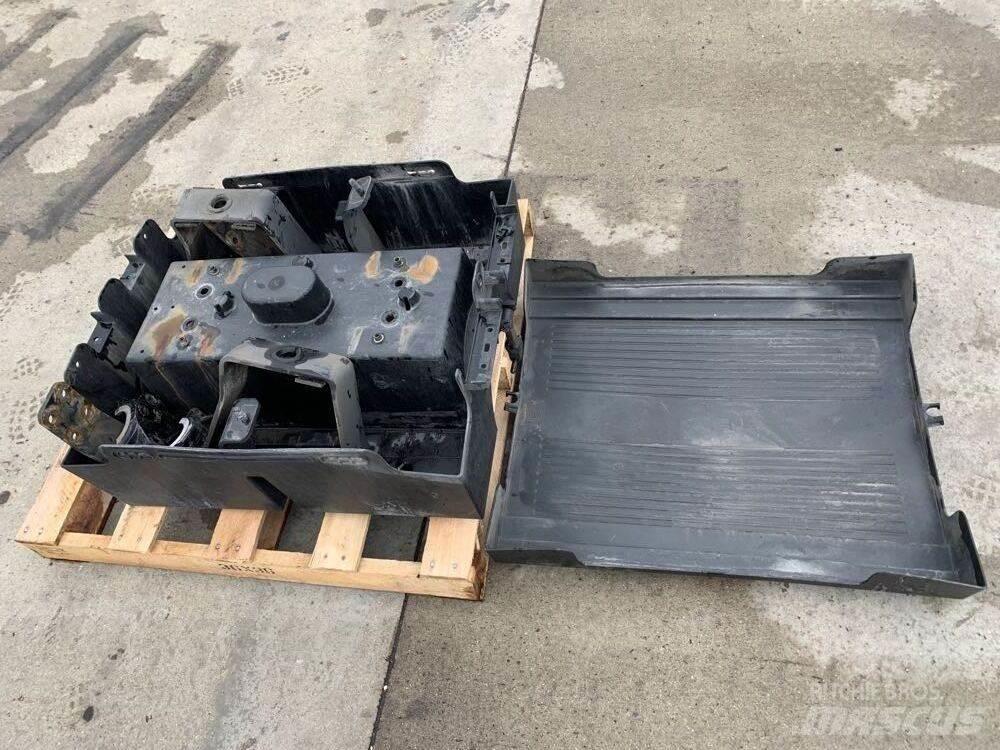 Volvo VNL 运输工具-其他