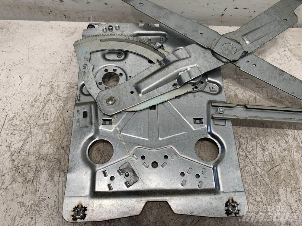 Volvo VNL 运输工具-其他