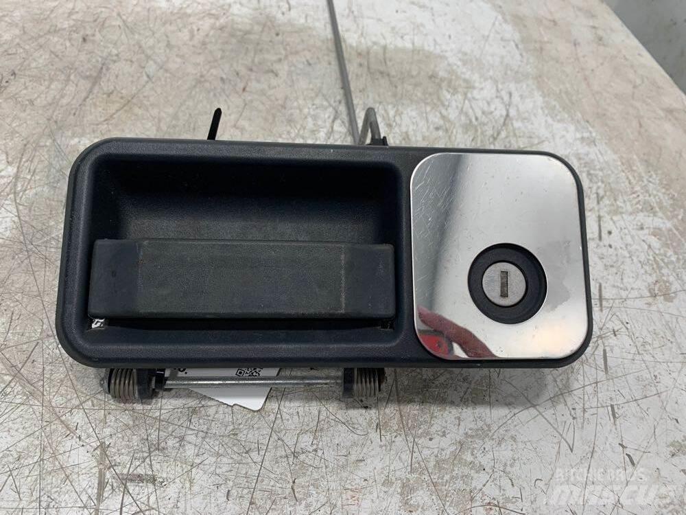 Volvo VNL 运输工具-其他