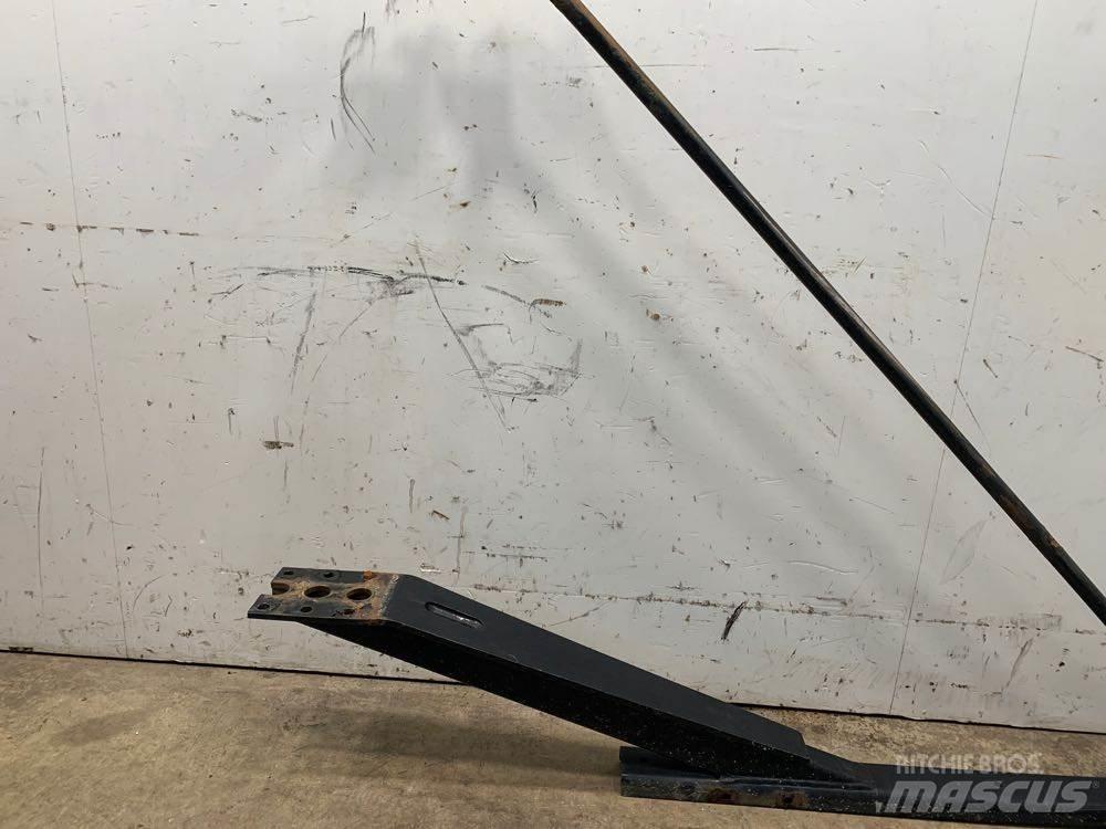 Volvo VNL 运输工具-其他