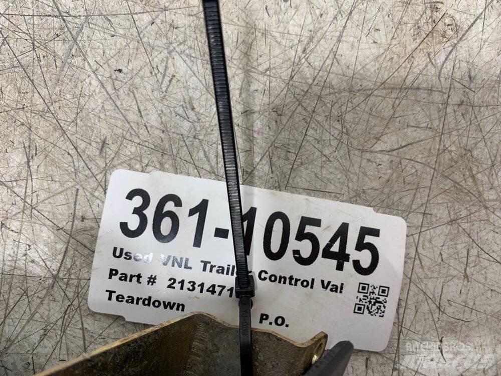 Volvo VNL 运输工具-其他