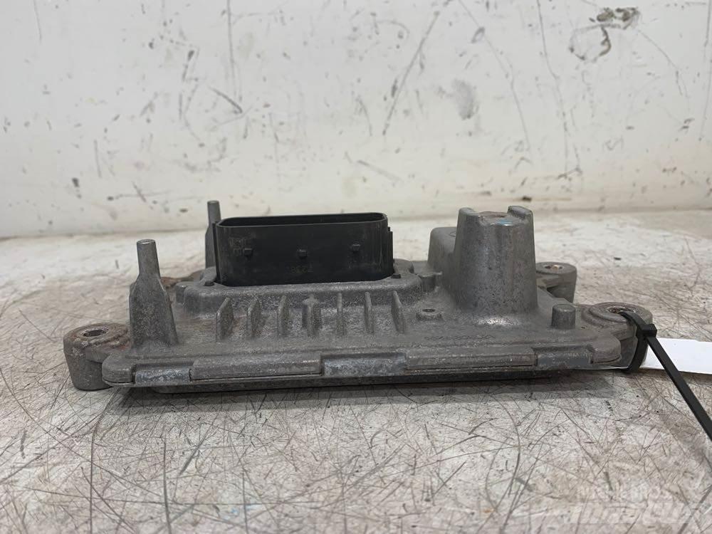 Volvo VNL 运输工具-其他