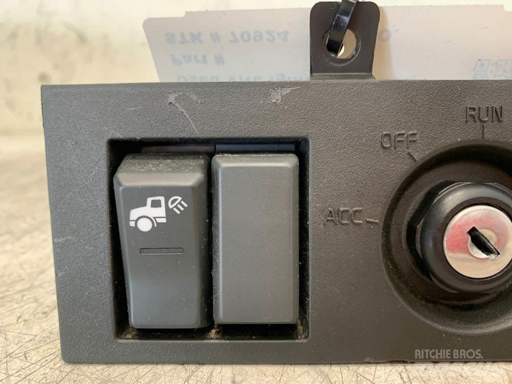 Volvo VNL 运输工具-其他