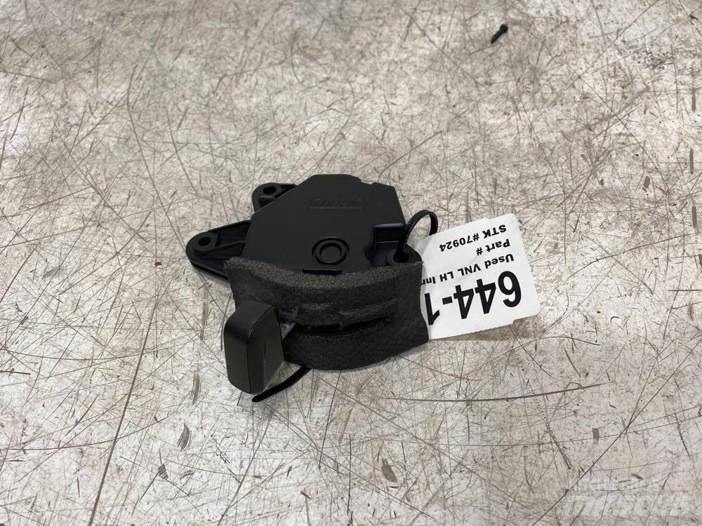 Volvo VNL 运输工具-其他