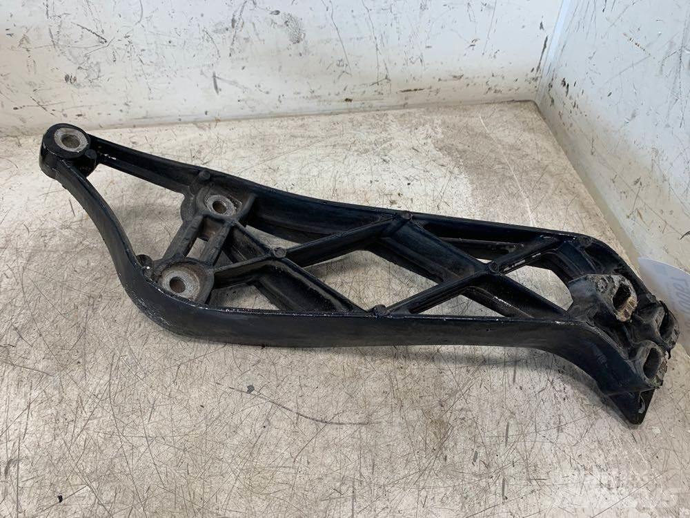 Volvo VNL 运输工具-其他