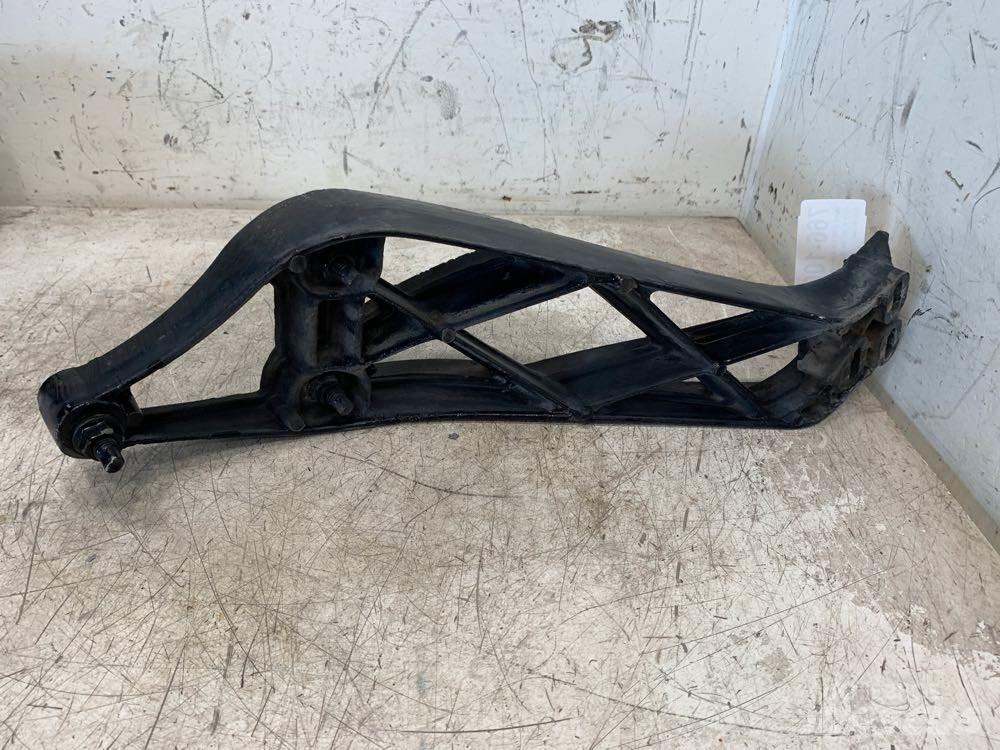 Volvo VNL 运输工具-其他