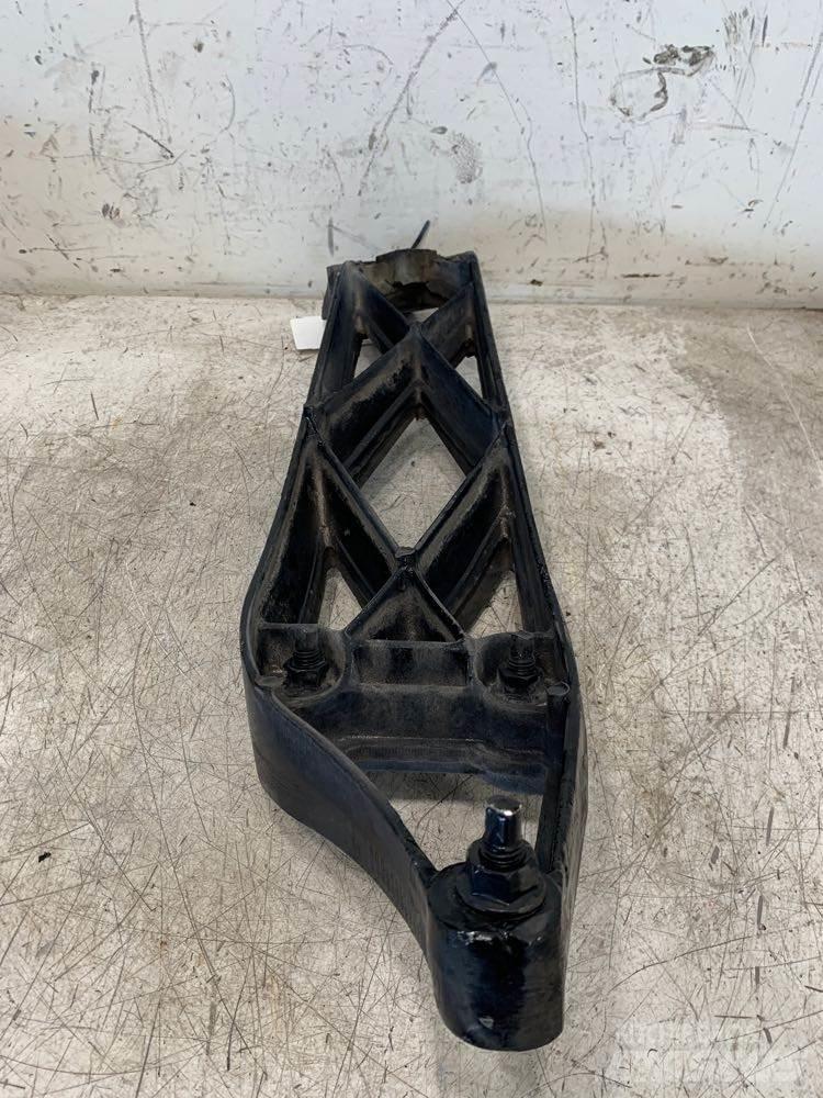 Volvo VNL 运输工具-其他