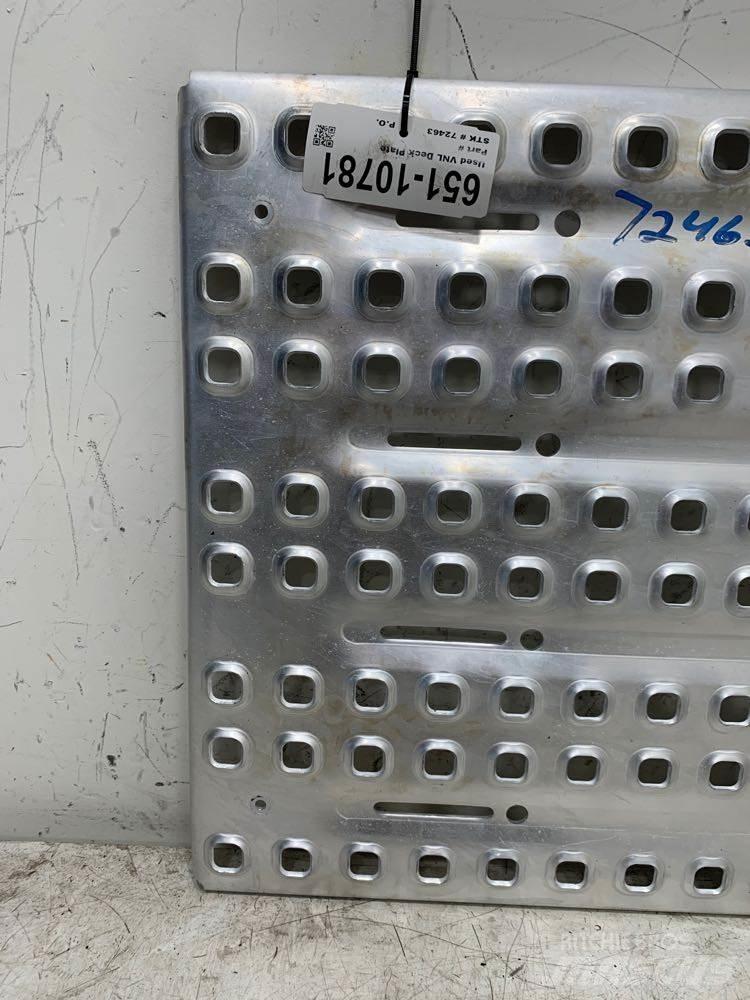 Volvo VNL 运输工具-其他