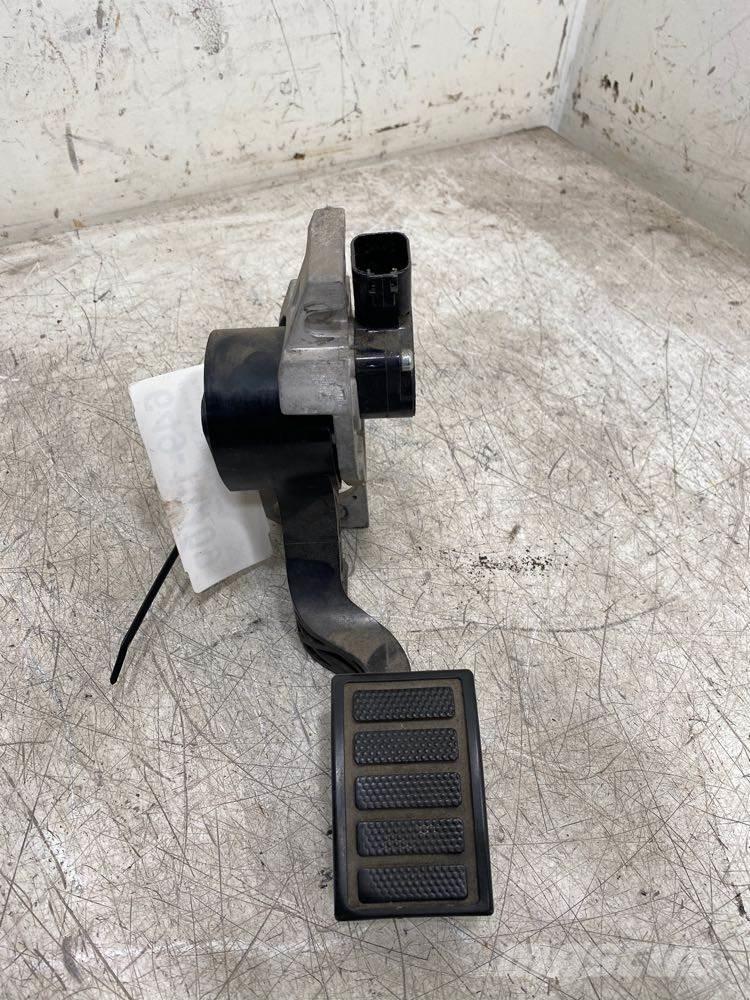 Volvo VNL 运输工具-其他
