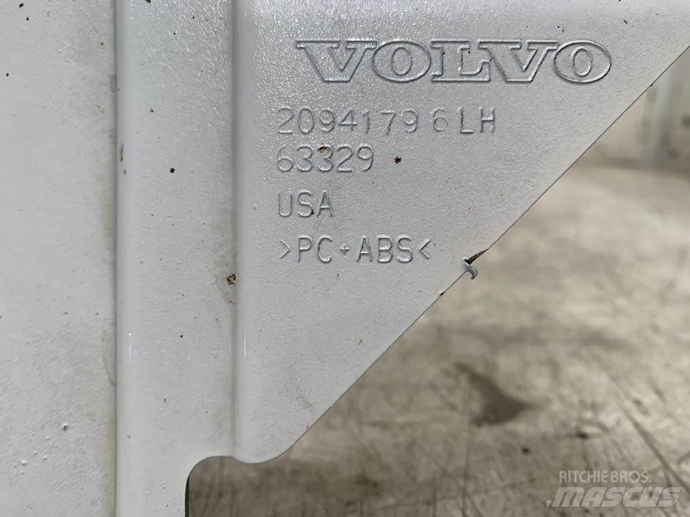 Volvo VNL 驾驶室与内部
