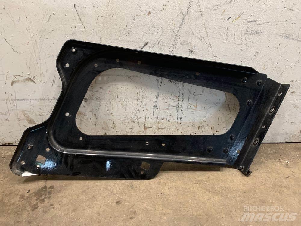 Volvo VNL 运输工具-其他