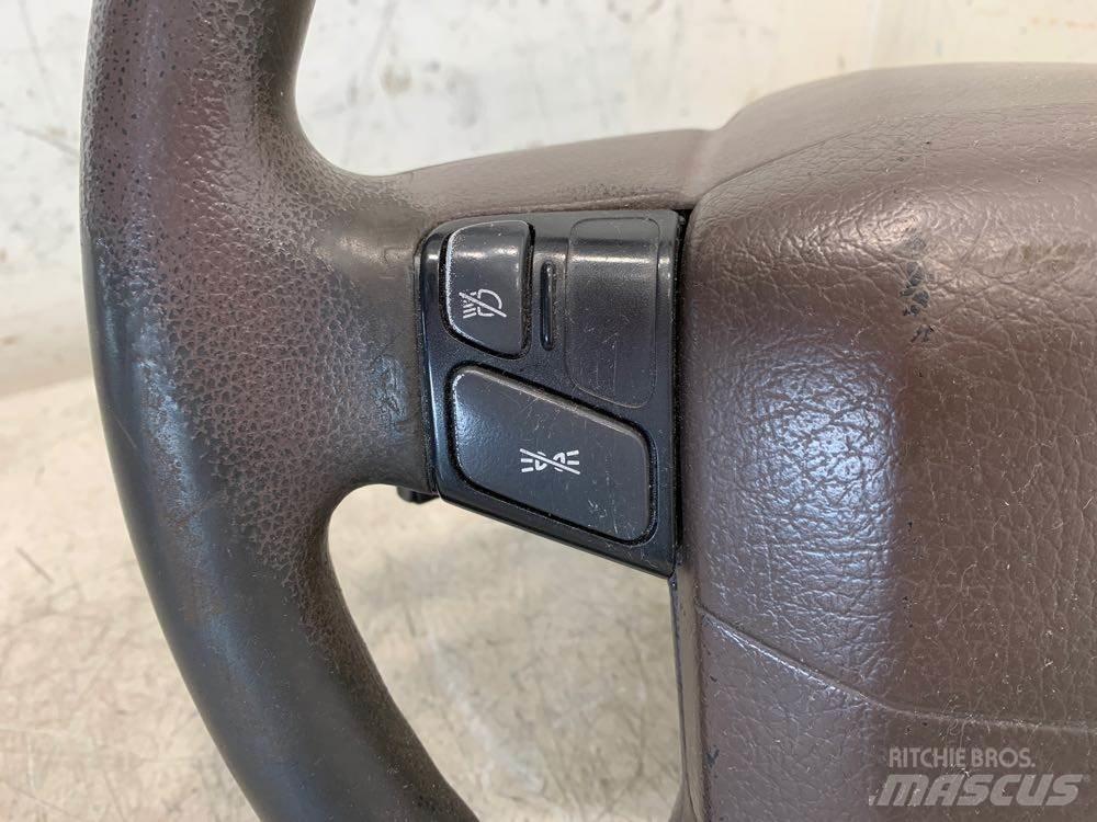 Volvo VNL 运输工具-其他