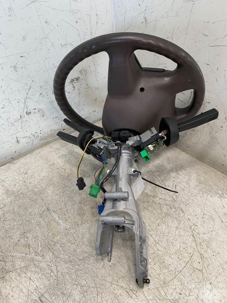Volvo VNL 运输工具-其他