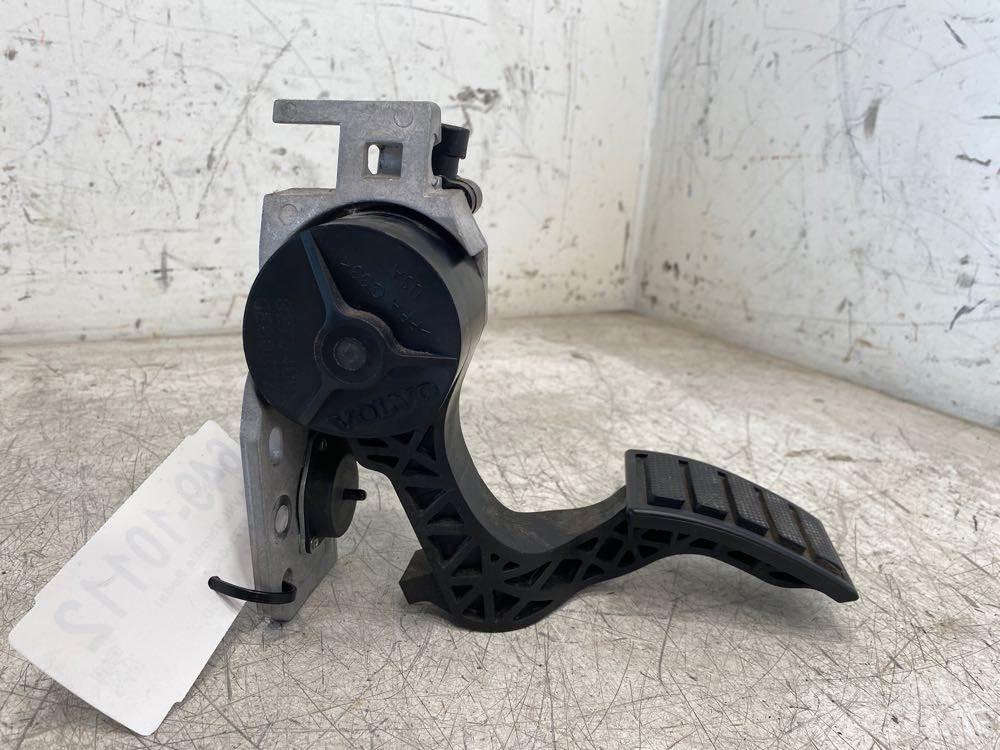 Volvo VNL 运输工具-其他