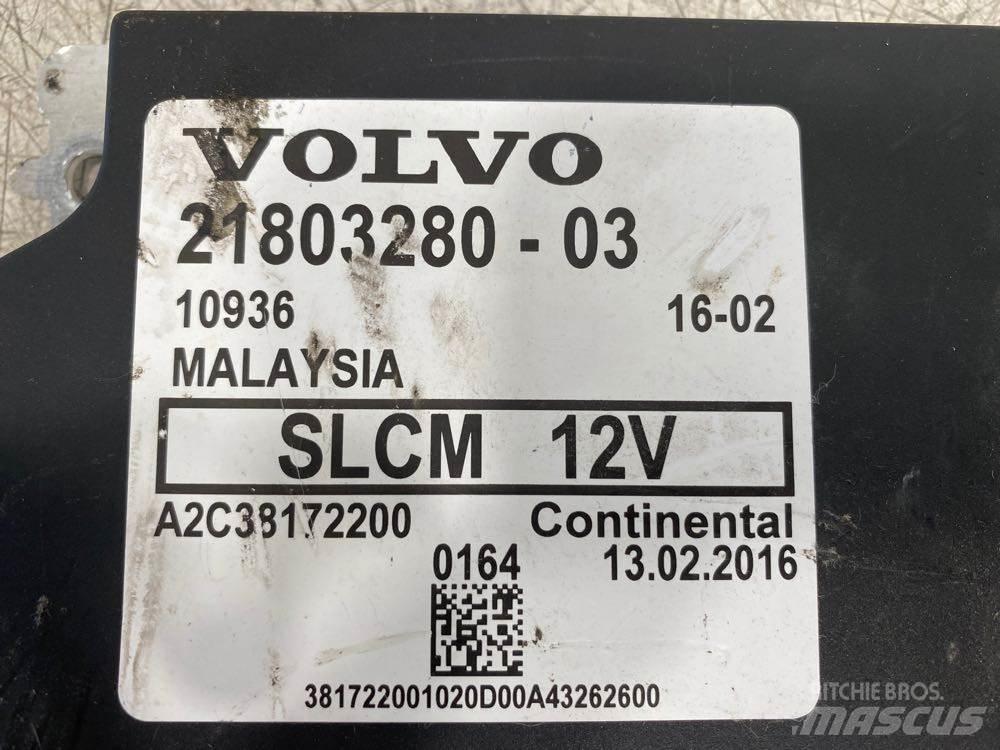Volvo VNL 驾驶室与内部