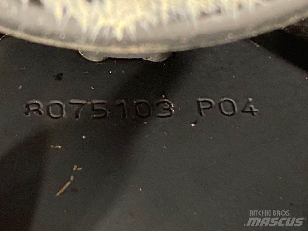 Volvo VNL 运输工具-其他