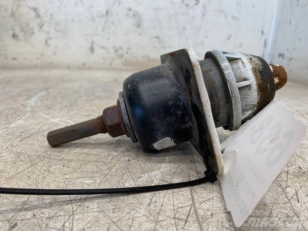 Volvo VNL 运输工具-其他