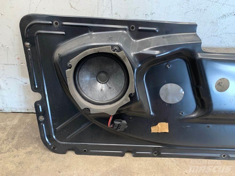 Volvo VNL 运输工具-其他