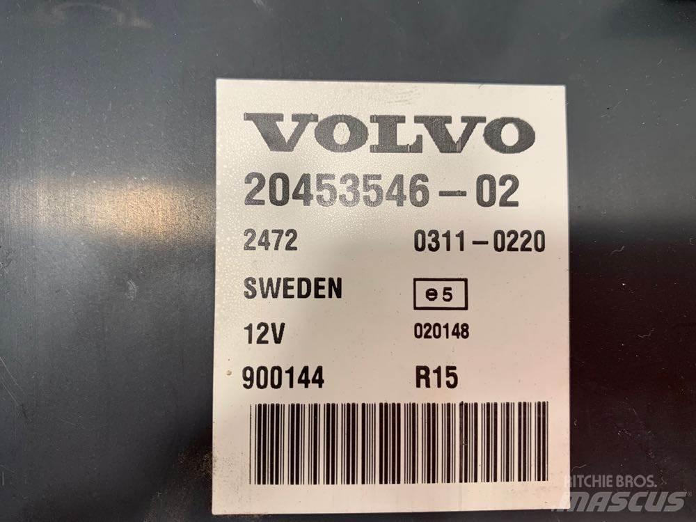 Volvo VNL 驾驶室与内部